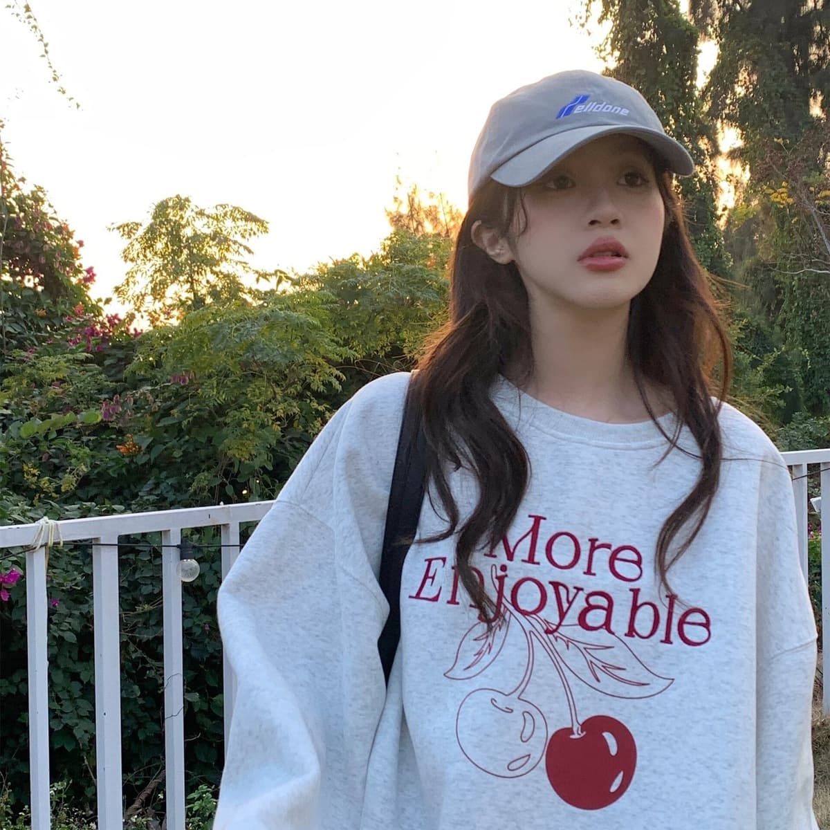 Южная Корея Донгдэмун новый свитник с круглым вырезом