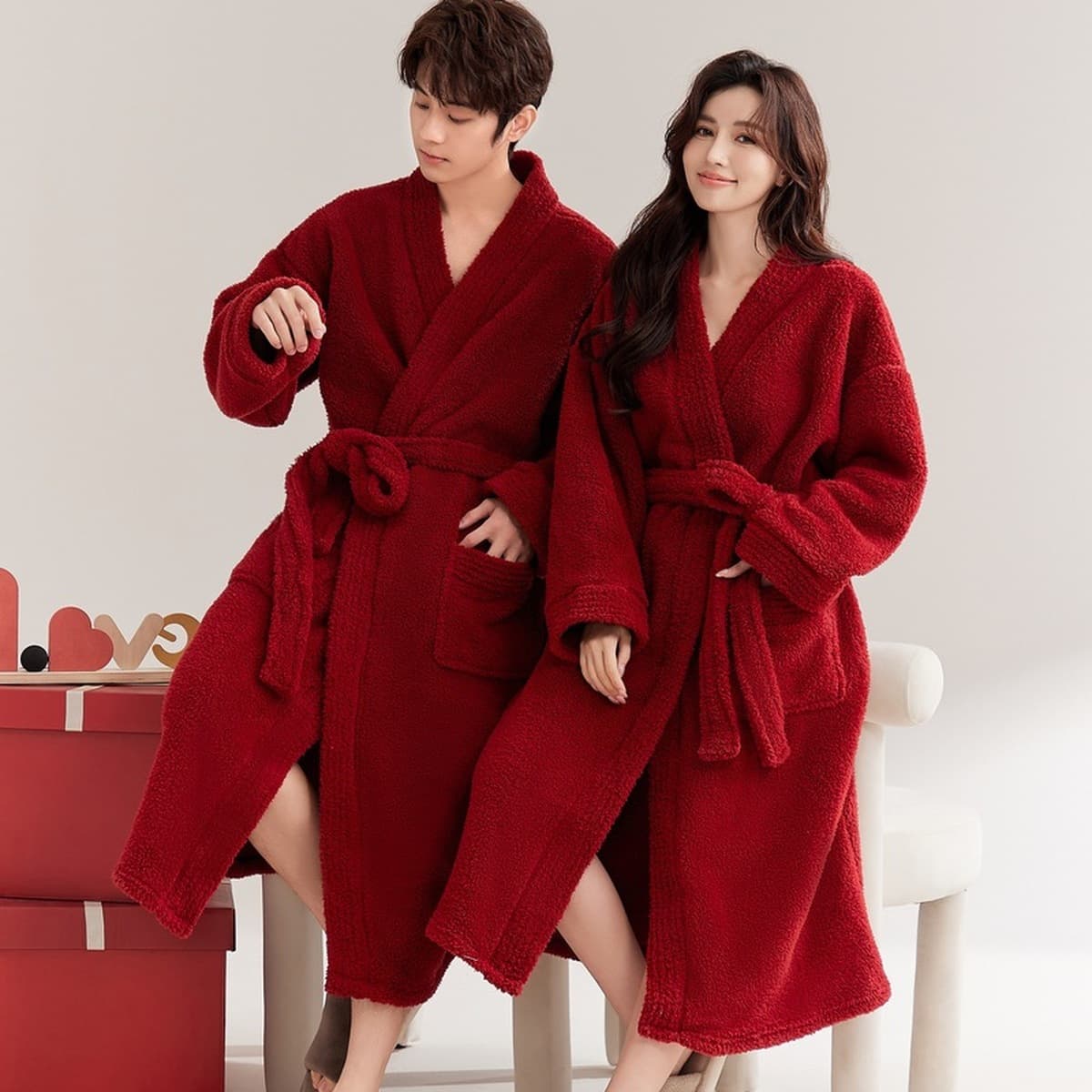 Красная пара ночная одежда женская осенью и зимой плюшевая фланелевая пижама мужская свадьба новобрачный халат длинная...