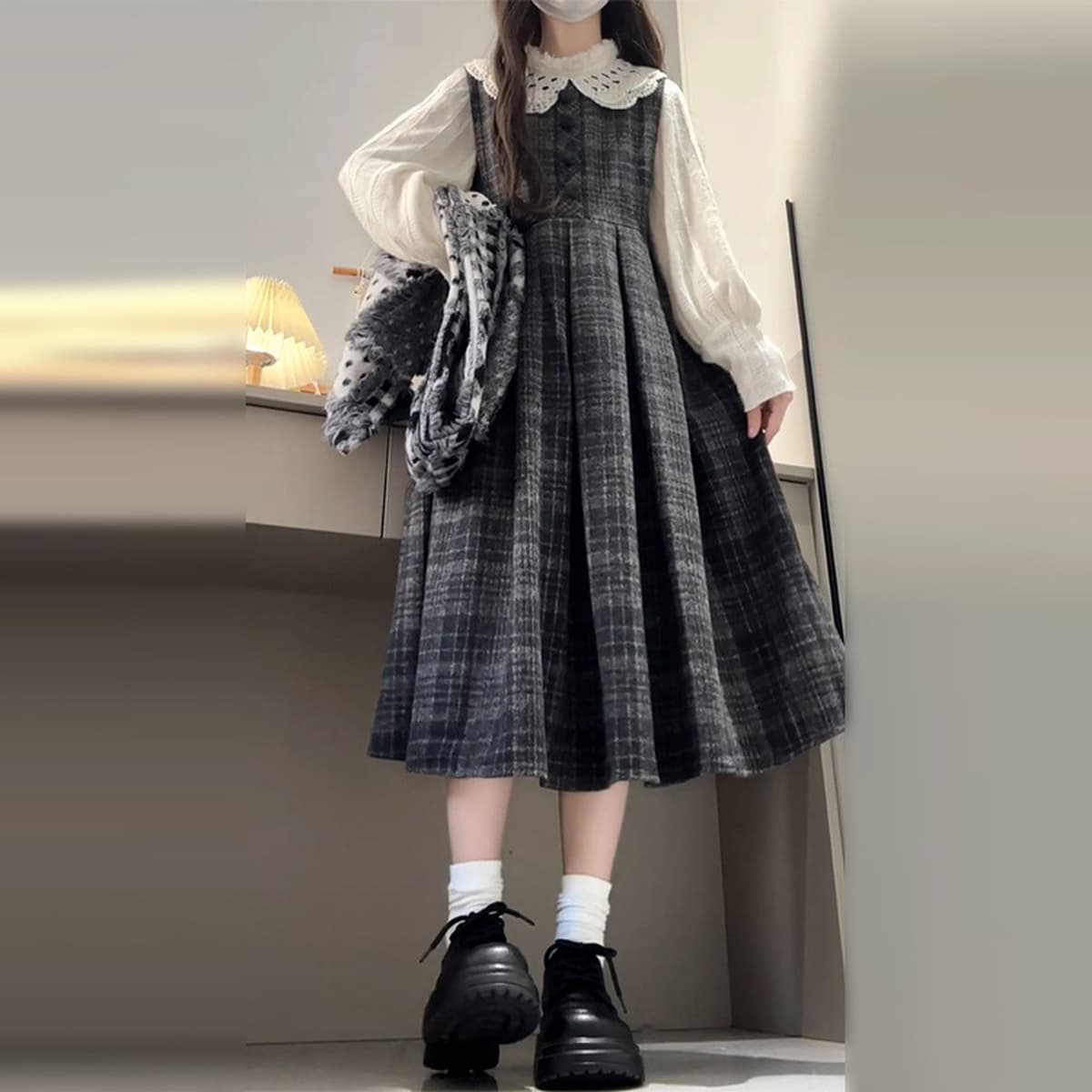 Женский костюм-костюм с длинной юбкой, жилет в клетку с французским воротником, весна 2025, новый стиль, миниатюрный размер