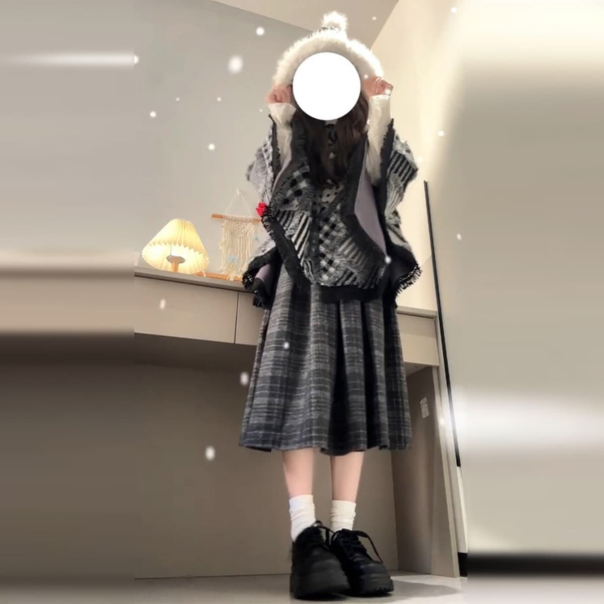 Женский костюм-костюм с длинной юбкой, жилет в клетку с французским воротником, весна 2025, новый стиль, миниатюрный размер