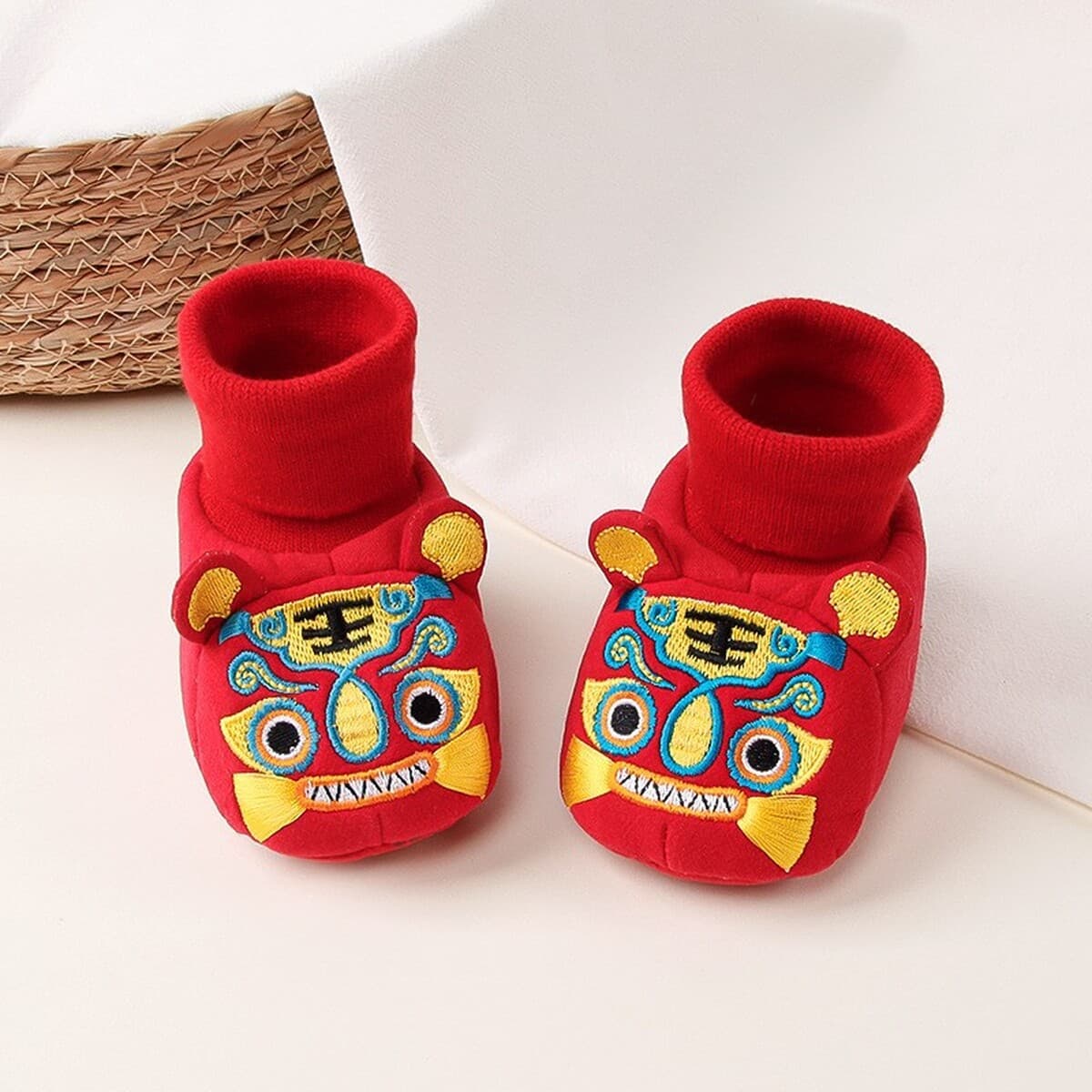 Guochao Dragon Tiger Baby Baby Red Полнолуние