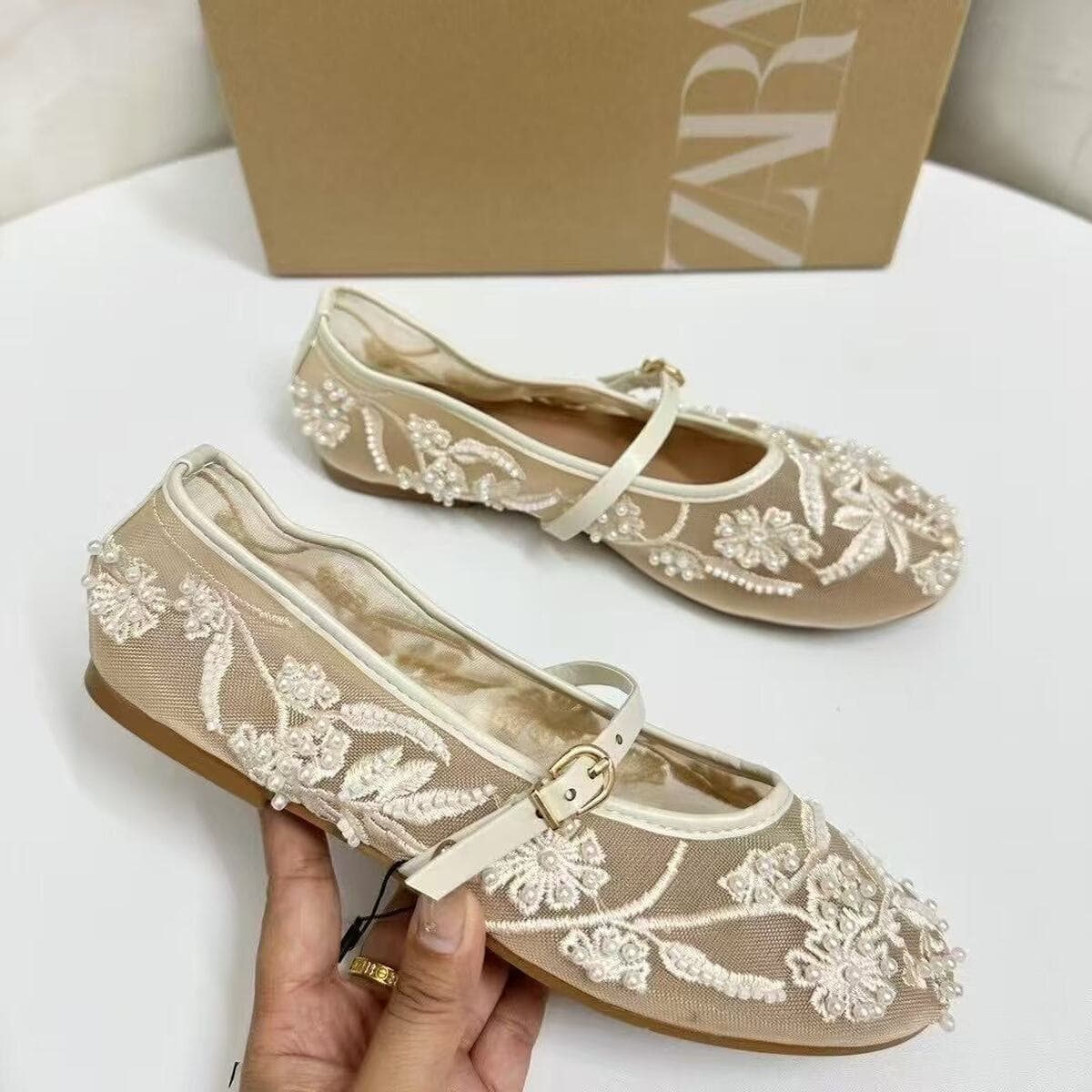ZA Home 2025 новые туфли женские балетки Мэри Джейн женские туфли новые вышитые китайский стиль белые босоножки Baotou