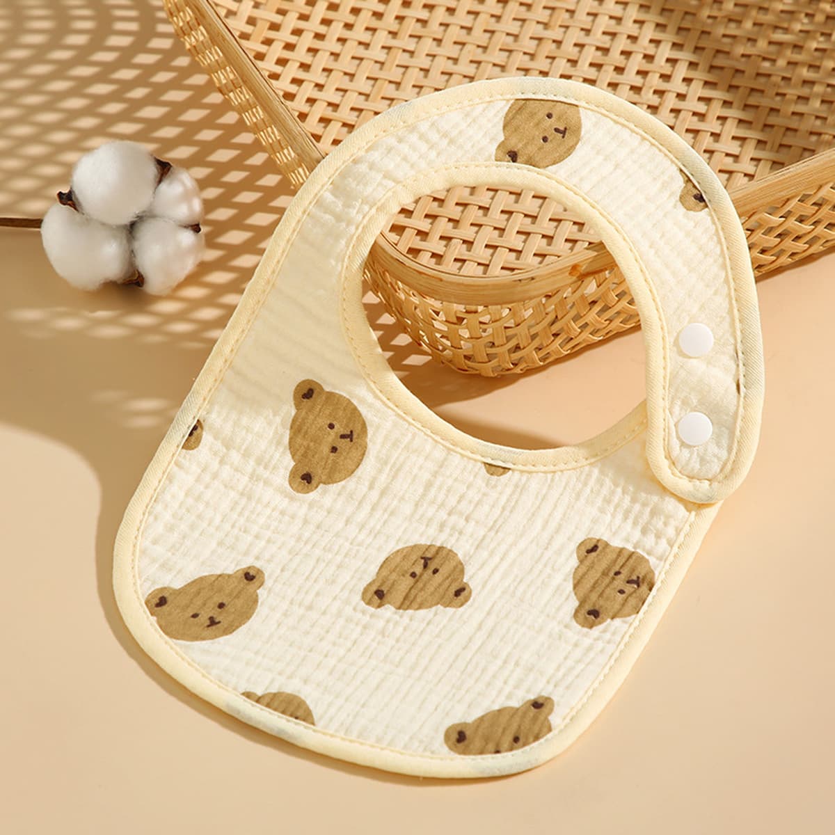 Оптовые детские слюнявчики-нагрудники, марлевые нагрудники, U-образные нагрудники из чистого хлопка с мультяшным рисунком,...