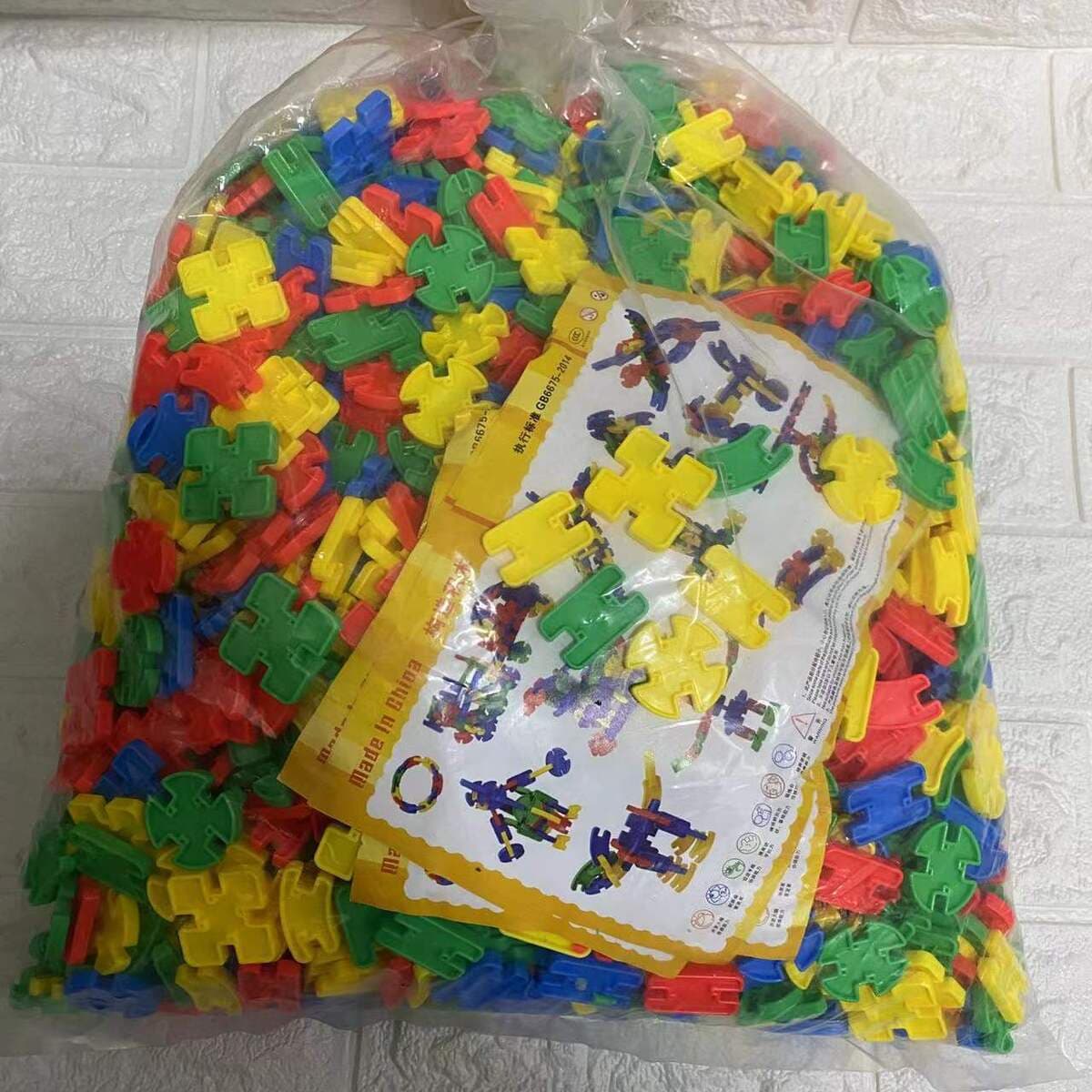 Детский сад оптом строительные блоки Детские игрушки оптом Настольные строительные блоки Снежинка строительные блоки Игрушки...