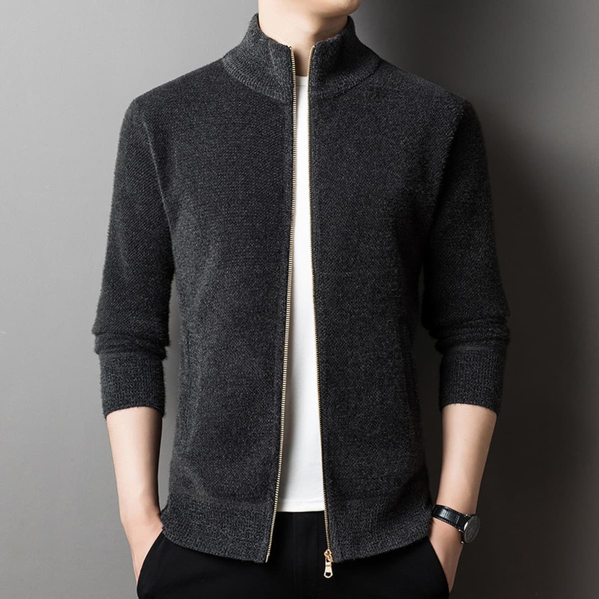 Мужская одежда 2024 осень и зима новый полужидный мужской вязаный свитер с бархатным сплошным повседневным кардиган куртка