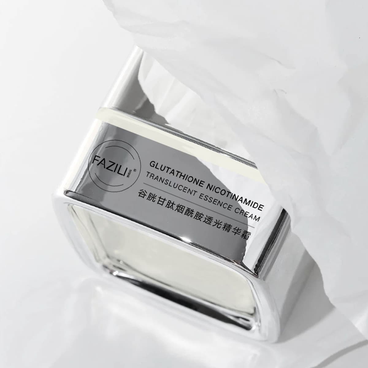 Крем против морщин с ниацинамидом и глутатионом, разглаживает тонкие линии, осветляет кожу, увлажняет, освежает, нежирный...