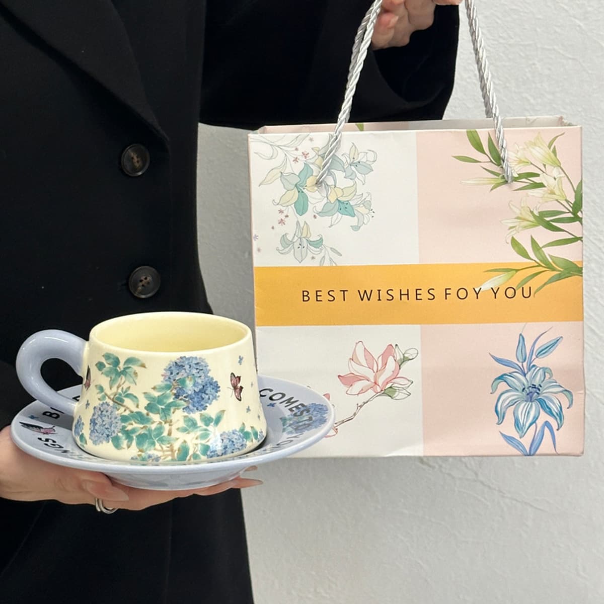 Подарок на день рождения для девочек, набор высококачественных кофейных чашек, изысканная керамическая чашка для напитков,...