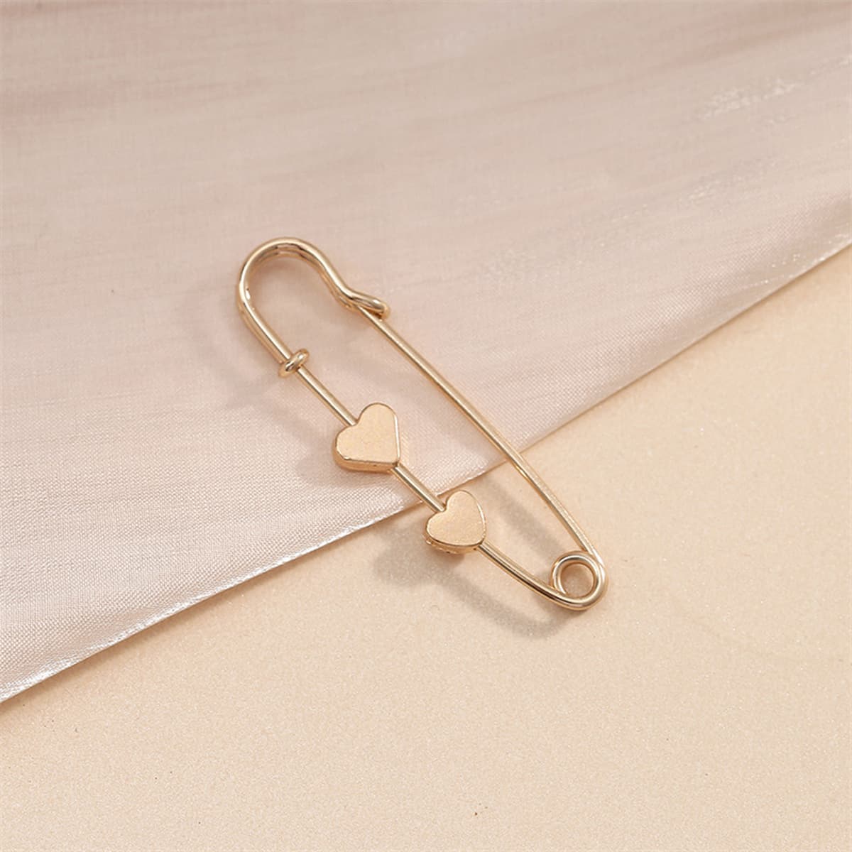 Снимите булавки на талию, юбка на талию, измените на небольшую регулируемую пряжку