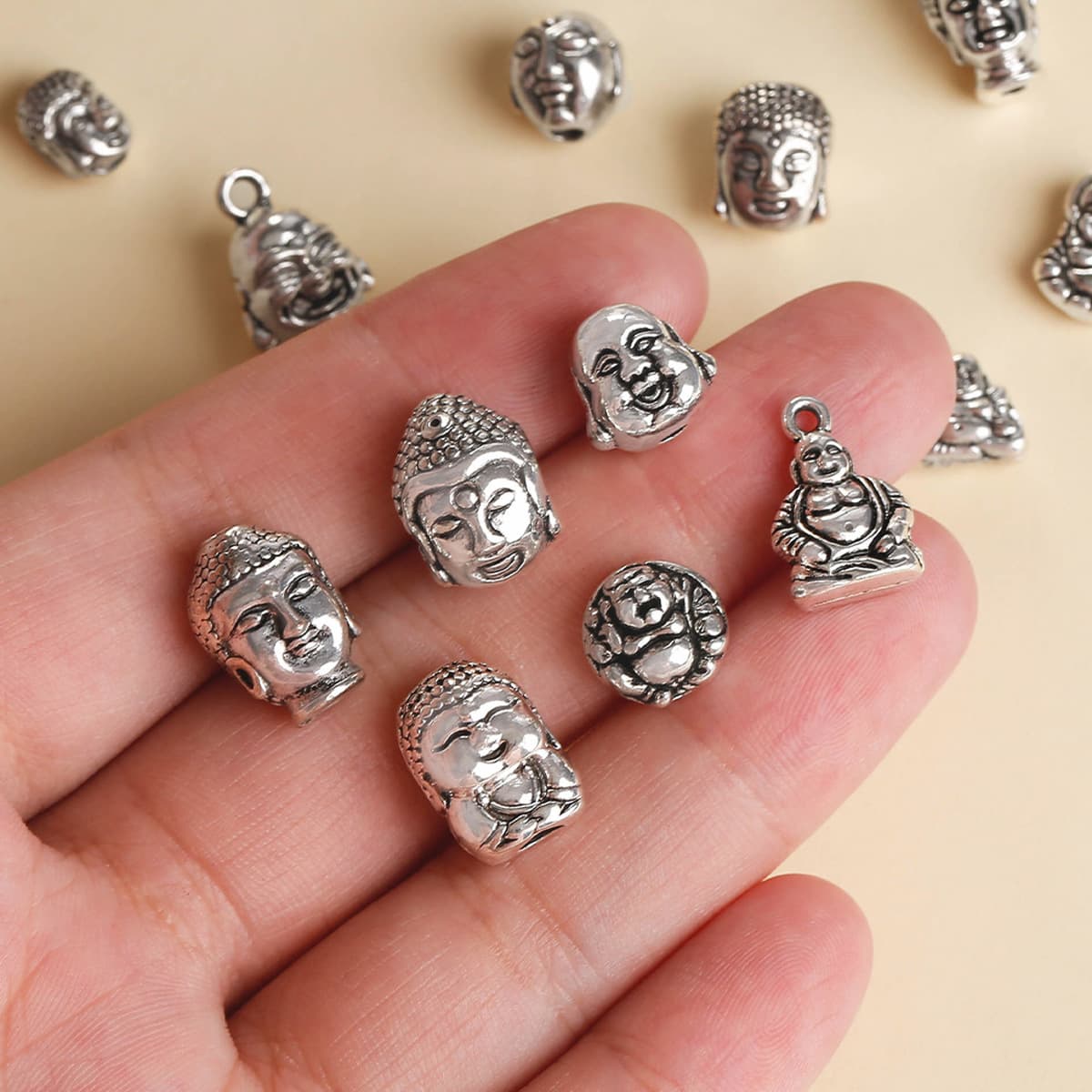 Оригинальный религиозный ретро сплав браслет с головой Будды аксессуары из бусин DIY голова Майтрейи маленький кулон Будды...