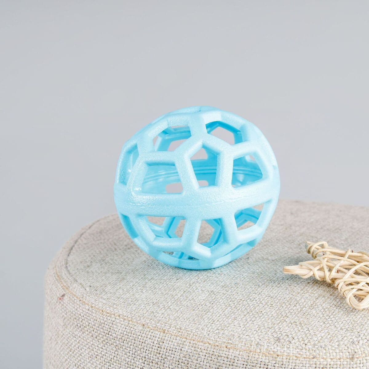 Популярный мяч-игрушка для животных, прочная, устойчивая к жеванию геометрическая игрушка-прорезыватель из TPR для собак и...