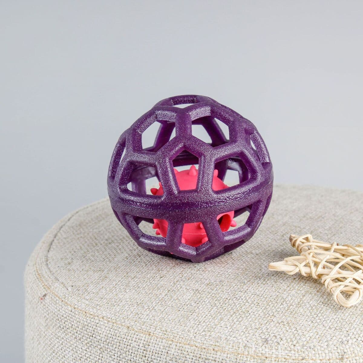 Популярный мяч-игрушка для животных, прочная, устойчивая к жеванию геометрическая игрушка-прорезыватель из TPR для собак и...