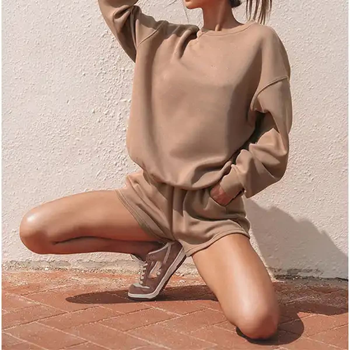 Женские спортивные толстовки с длинным рукавом, свободного кроя, с индивидуальным логотипом OEM, новые модные модели 2024...