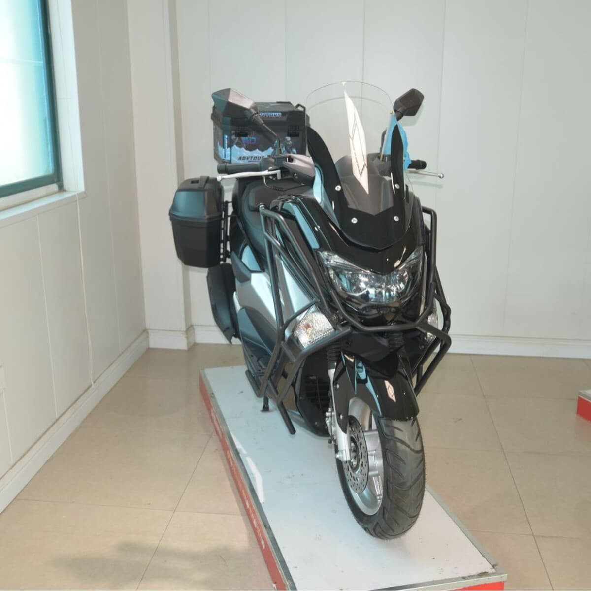 Экспорт мотоциклов для взрослых мужчин и женщин, скутеров 150 куб. см, двухколесных мотоциклов оптом.