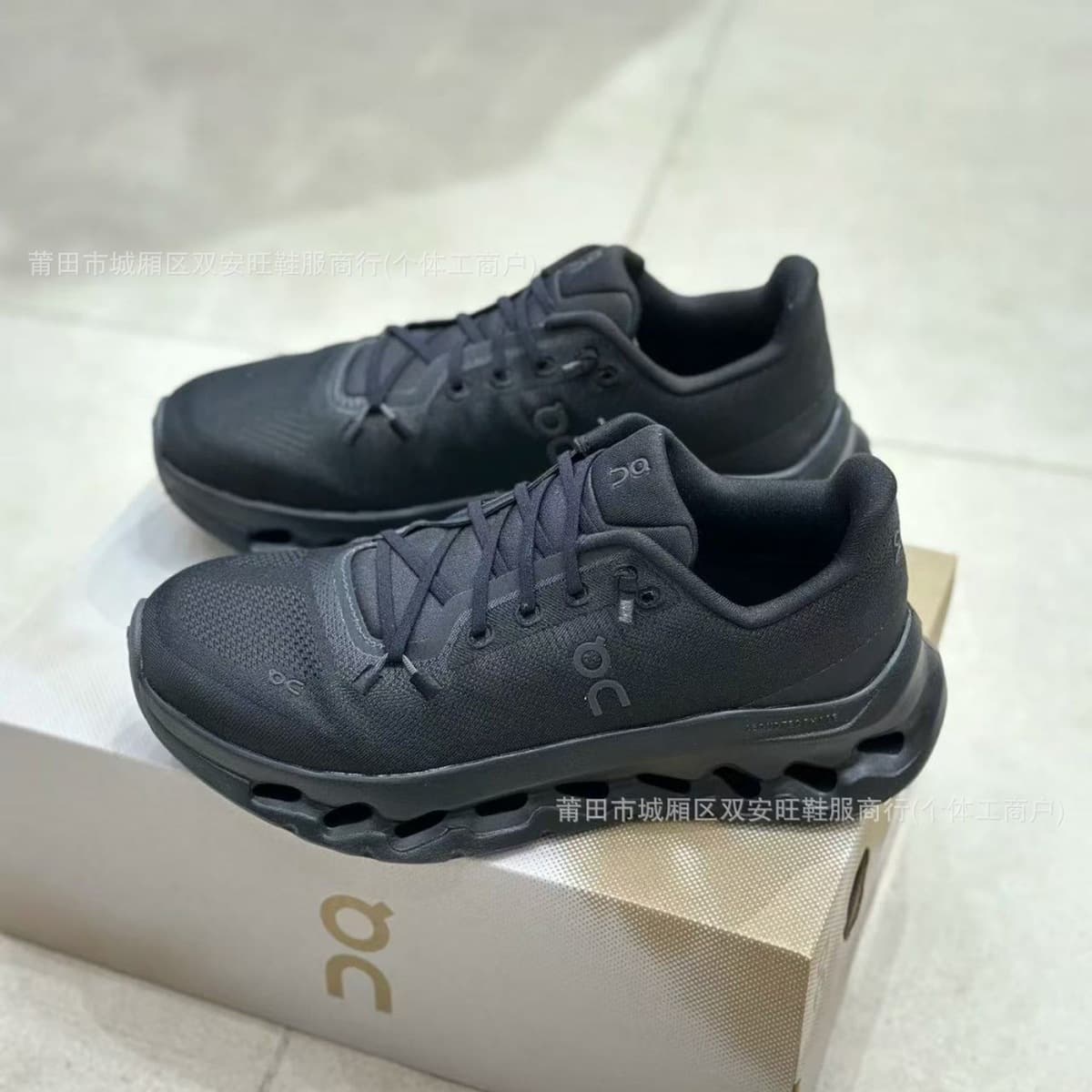 Putian Pure Original Cross-border On Running Дышащая спортивная обувь Cloudtil Luo Семейная коллаборация Кроссовки...