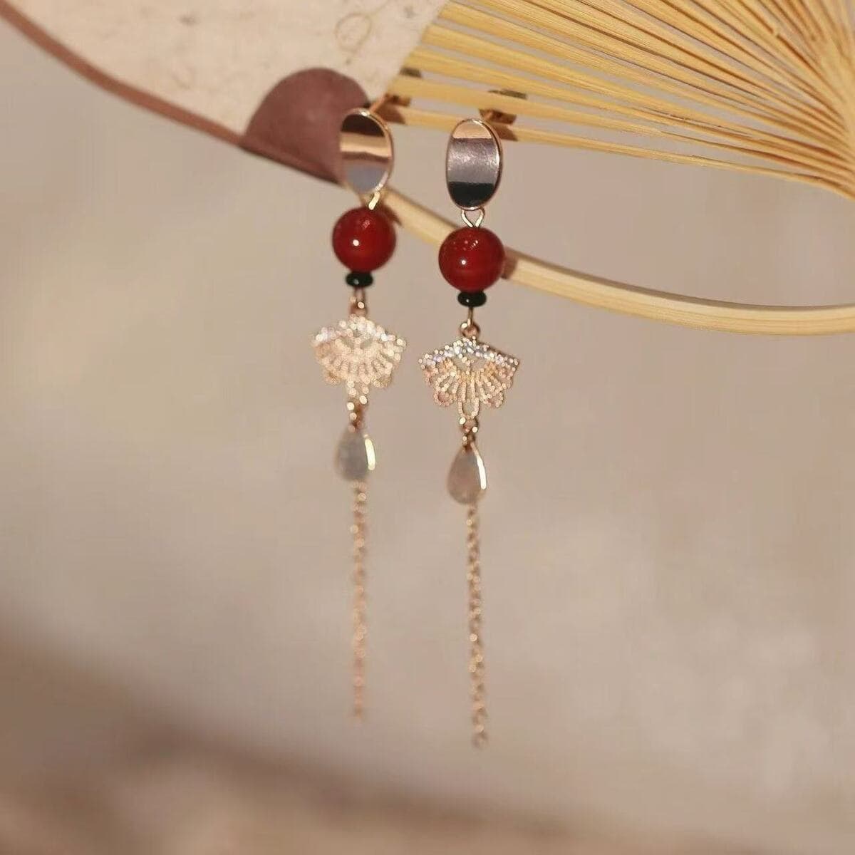 Винтажные серьги 2025 года, новая модель, массивные клипсы для ушей, серьги-пирсинг, высококачественные серьги из сплава,...