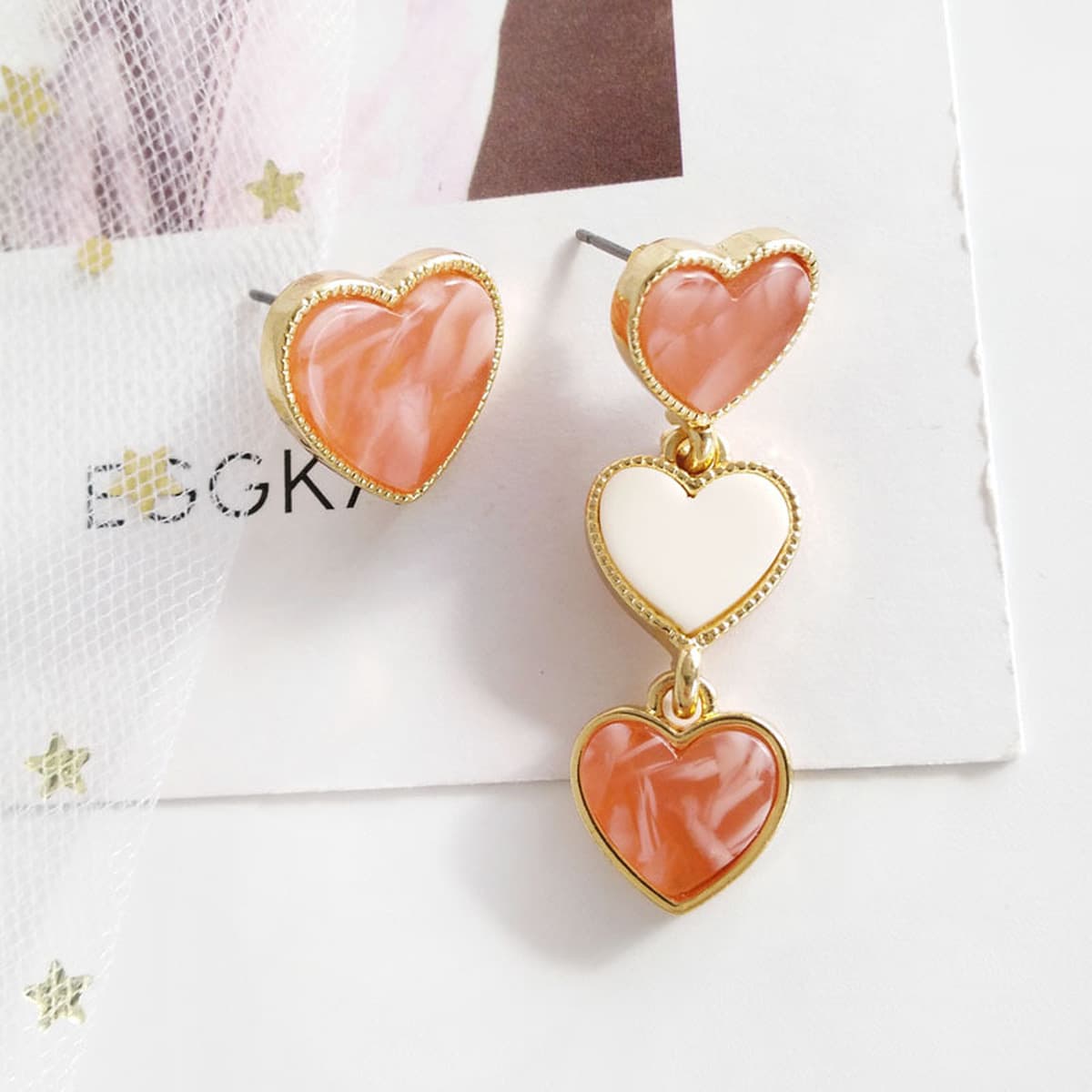 Возвращайте новым и старым клиентам ювелирную коллекцию, модные нишевые серьги, аксессуары для волос, ожерелья для женщин.