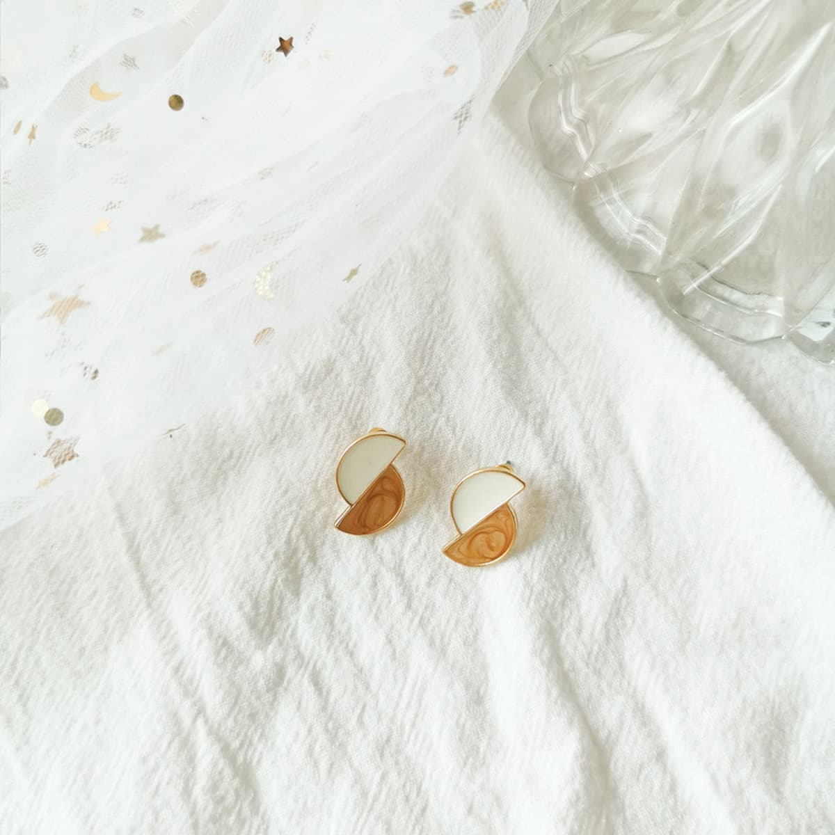 Возвращайте новым и старым клиентам ювелирную коллекцию, модные нишевые серьги, аксессуары для волос, ожерелья для женщин.