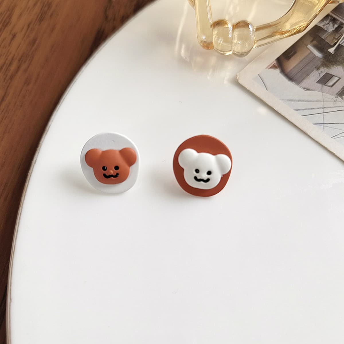 Возвращайте новым и старым клиентам ювелирную коллекцию, модные нишевые серьги, аксессуары для волос, ожерелья для женщин.