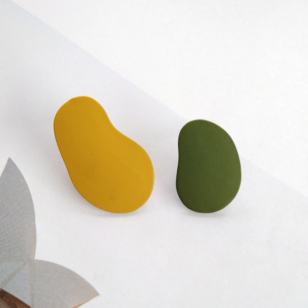 Возвращайте новым и старым клиентам ювелирную коллекцию, модные нишевые серьги, аксессуары для волос, ожерелья для женщин.