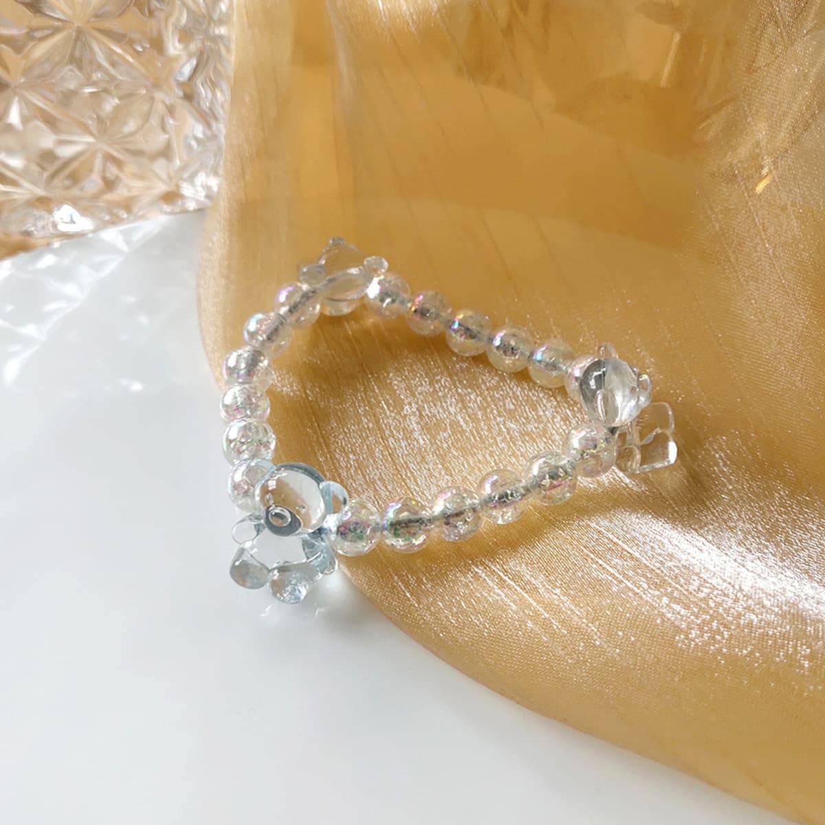 Возвращайте новым и старым клиентам ювелирную коллекцию, модные нишевые серьги, аксессуары для волос, ожерелья для женщин.