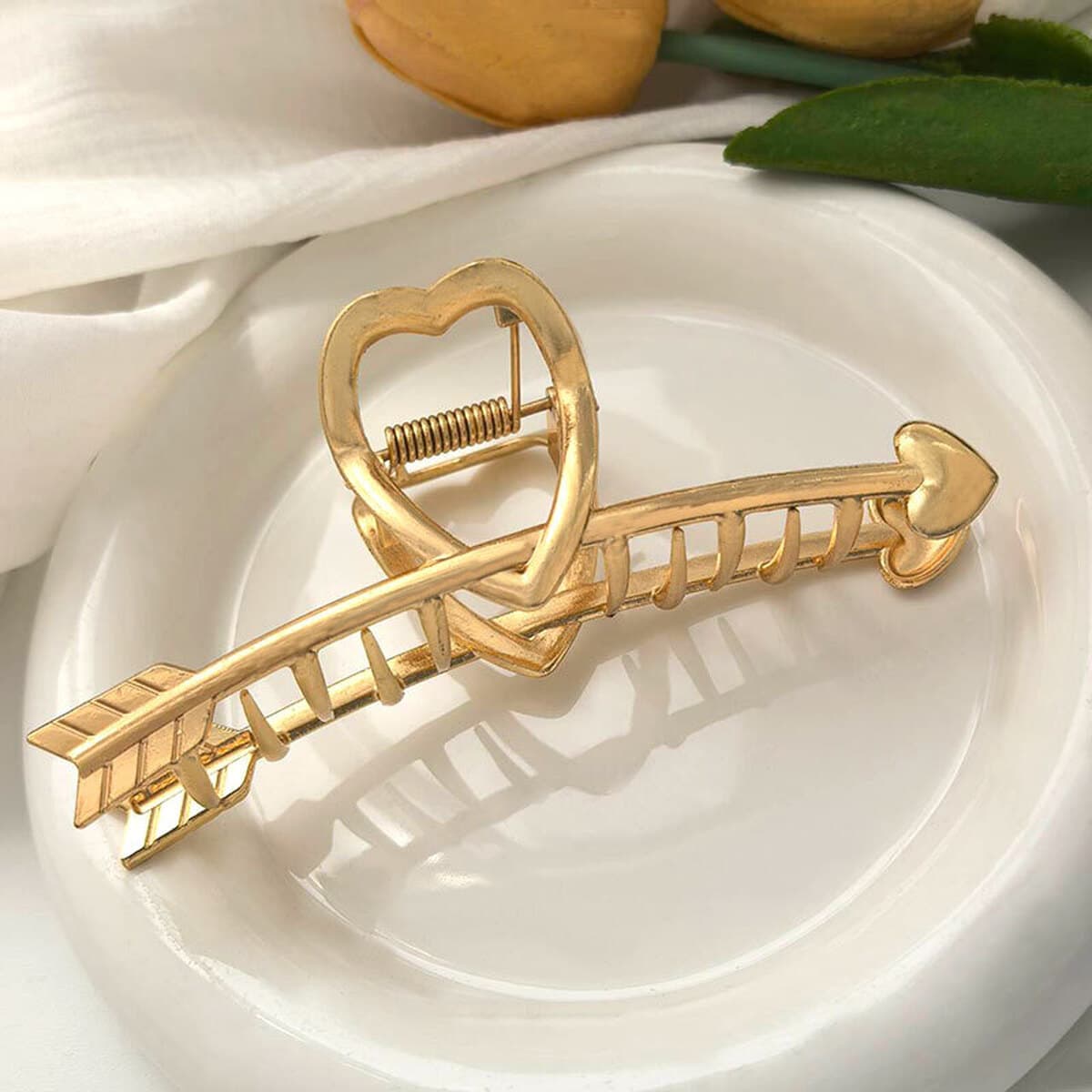 Возвращайте новым и старым клиентам ювелирную коллекцию, модные нишевые серьги, аксессуары для волос, ожерелья для женщин.