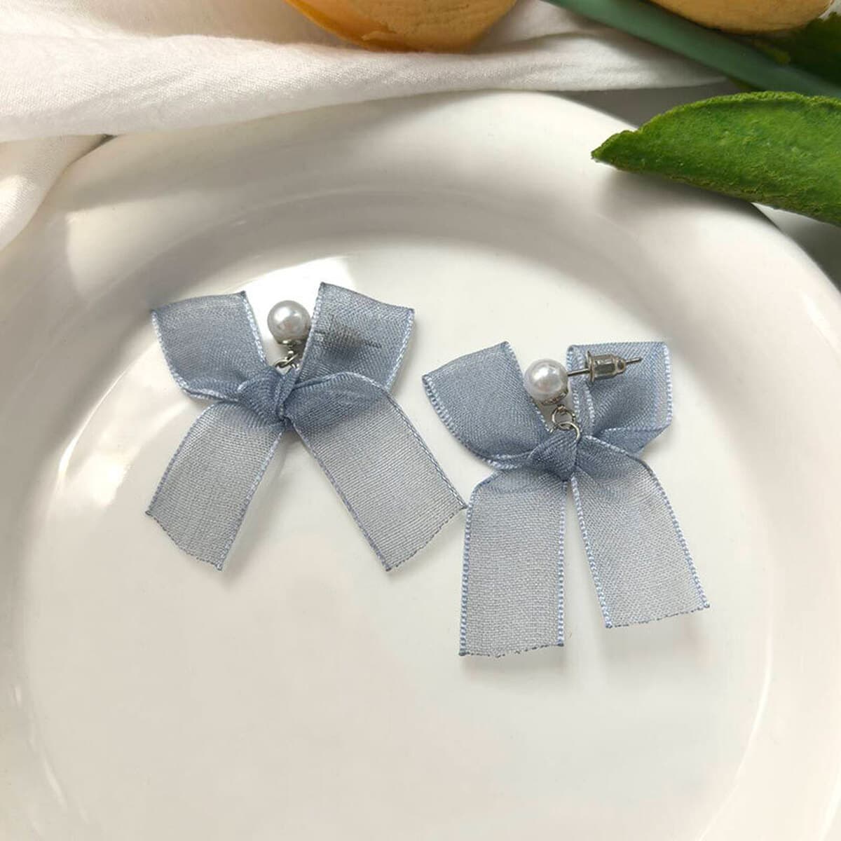 Возвращайте новым и старым клиентам ювелирную коллекцию, модные нишевые серьги, аксессуары для волос, ожерелья для женщин.