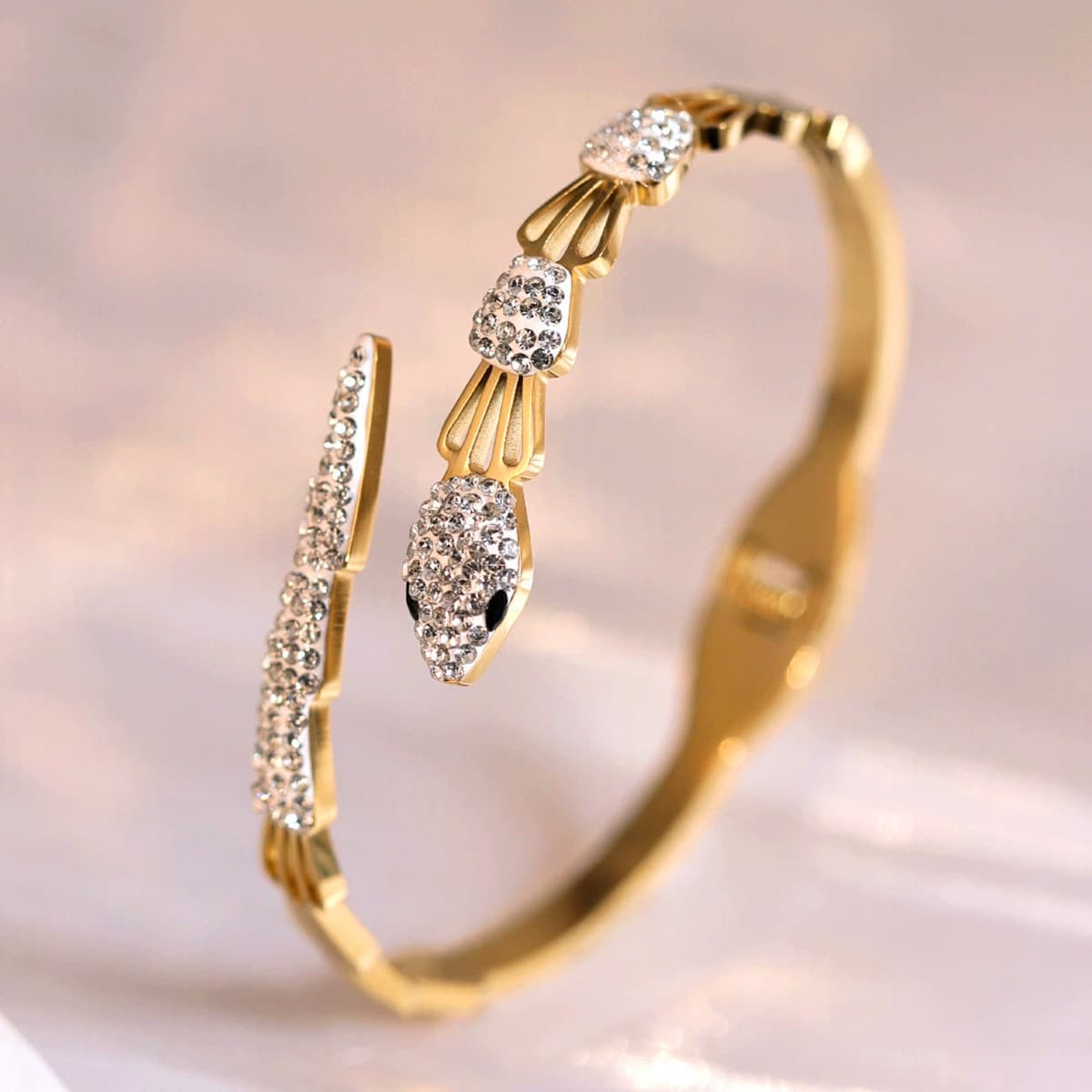 Женский браслет с четырехлистным клевером, покрытый гальваническим покрытием, не выцветает, экологичный, европейский и...