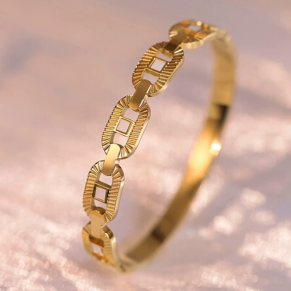 Женский браслет с четырехлистным клевером, покрытый гальваническим покрытием, не выцветает, экологичный, европейский и...