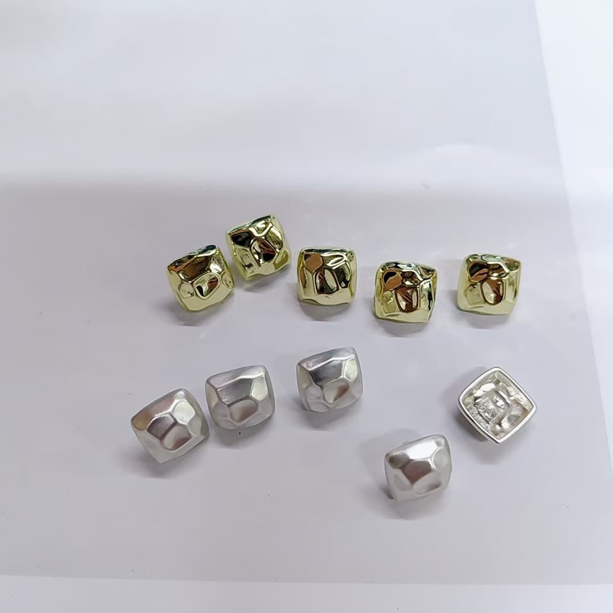 Квадратная уникальная пуговица для рубашки