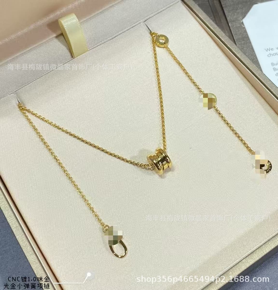 Bv высокая версия Baojia Little Red заклепка ожерелье новый благотворительный классический черно-белый керамический ожерелье...