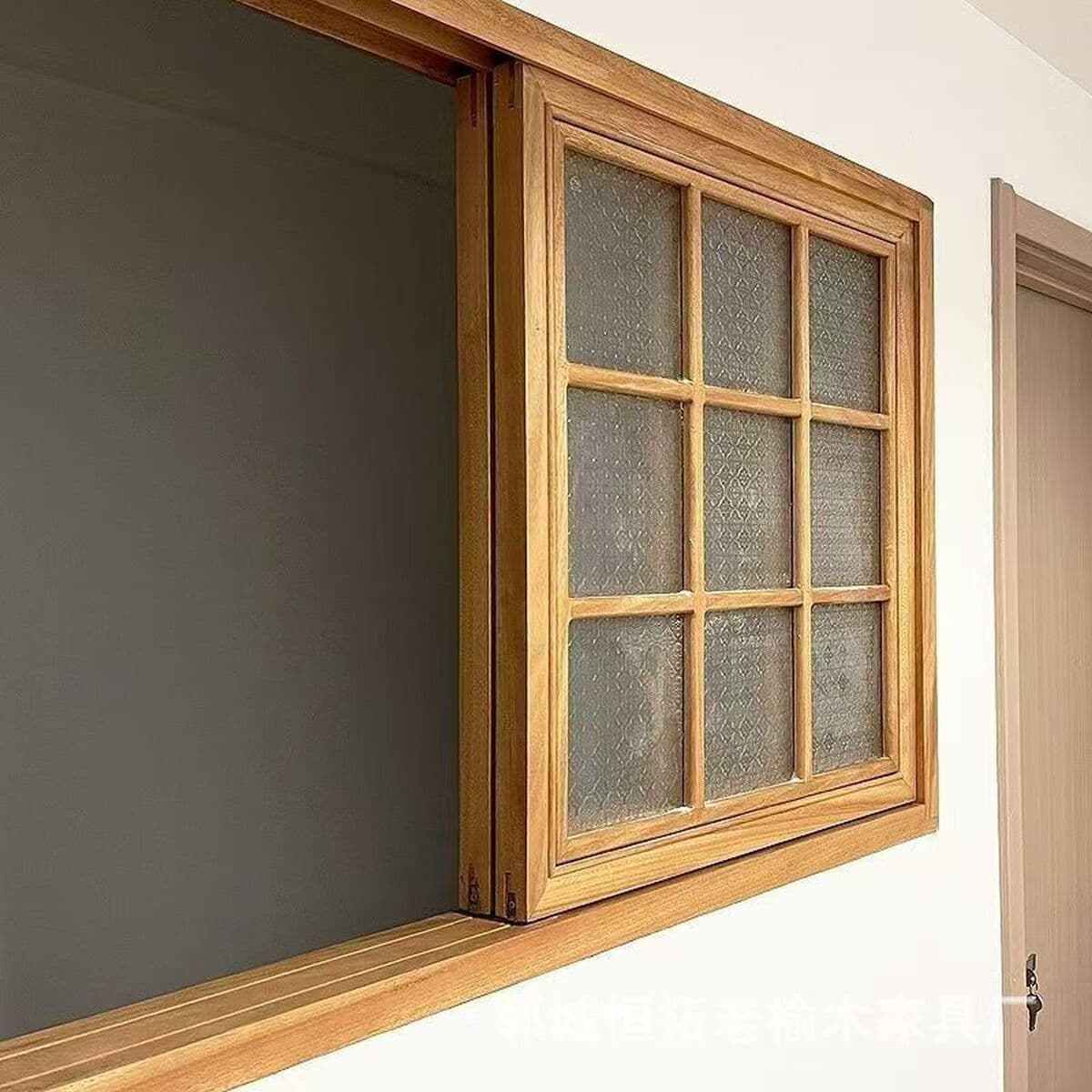 Старые вяза внутренние раздвижные окна складные деревянные окна слева и справа, толкая бревенчатое оконное стекло